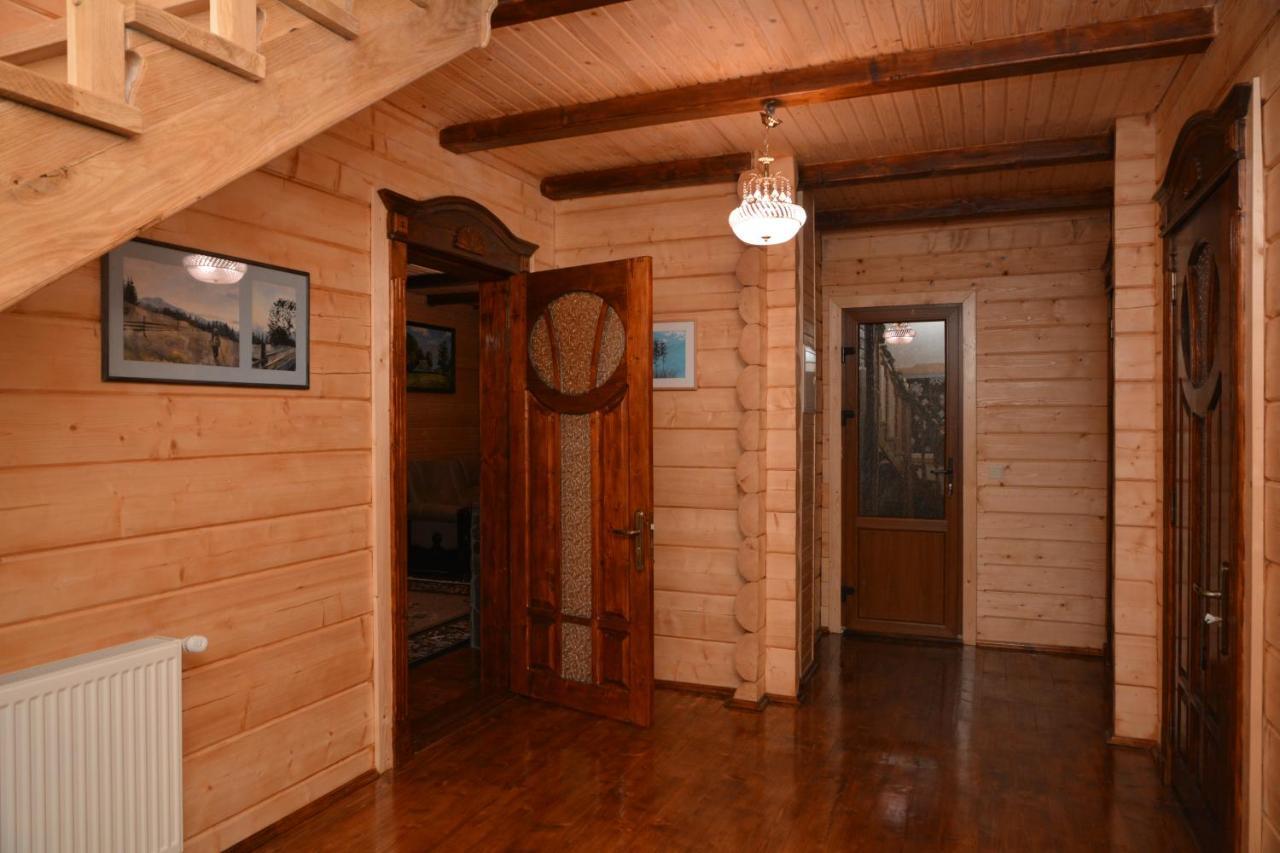 Котедж Соняшник เวอร์คอฟเวอนา ภายนอก รูปภาพ